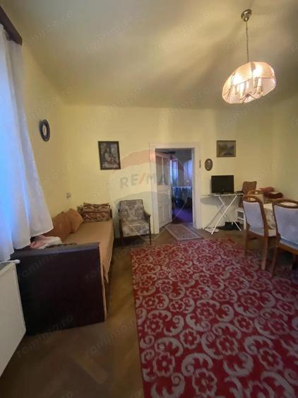 Casa cu poten?ial, situata pe strada Gheorghe Lazar - 7