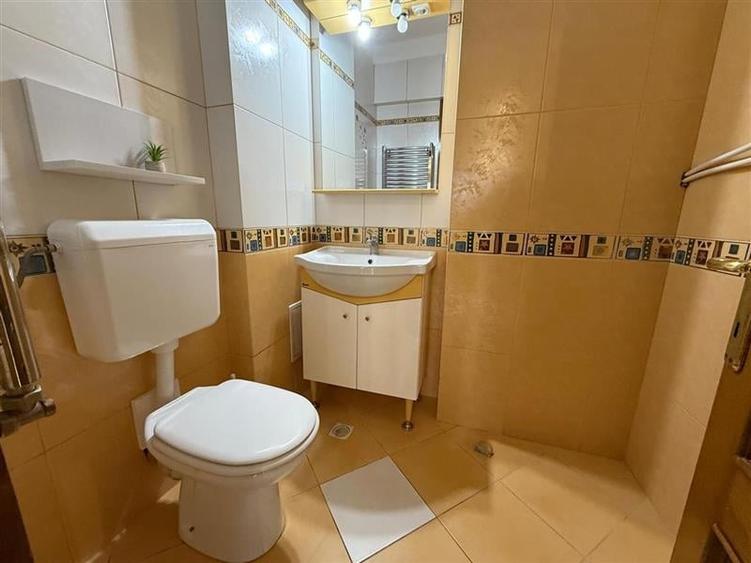 Ultracentral 3 camere decomandate etaj 2! - 14