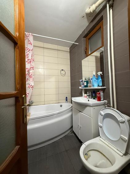 Centru Piata Unirii , 3 camere , etaj 1 - 8