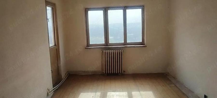 Apartament 3 camere, decomandat, et. 4, zona Jiul - 9