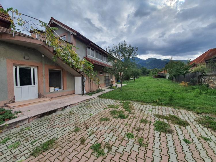 Casă individula in Sacele situata pe Bulevardu Brasovului - 13