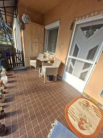 Casă cu 3 camere cu Teren 1500 Mp în Central