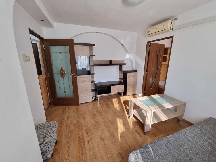 Inchiriez apartament cu 3 camere in Valea Rosie - 7
