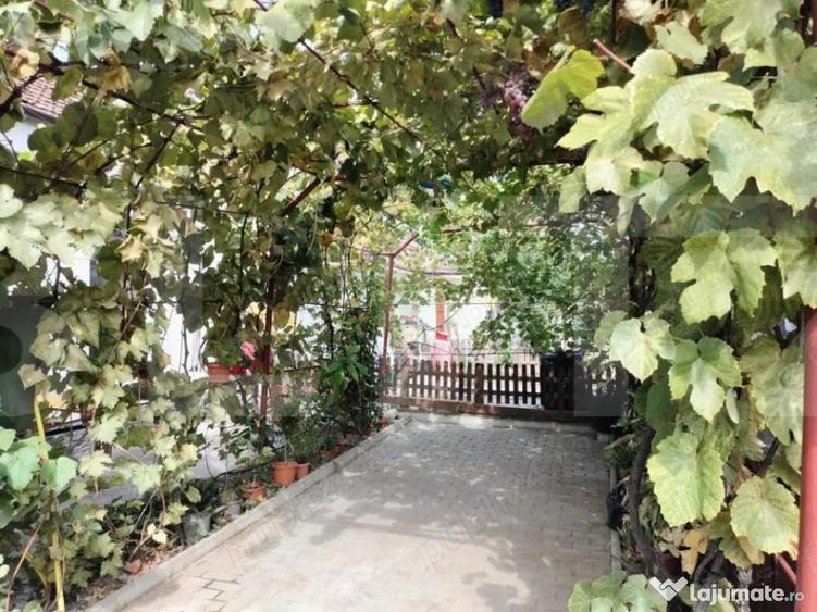 Vanzare Casa / Vila - 1