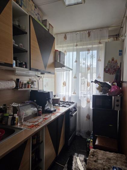 Vind apartament 2 camere mobilat si utilat micro 5 tel 0722772729mobilat si utilat mcro 5 pret 43000 euro tel 0722772729 - 2