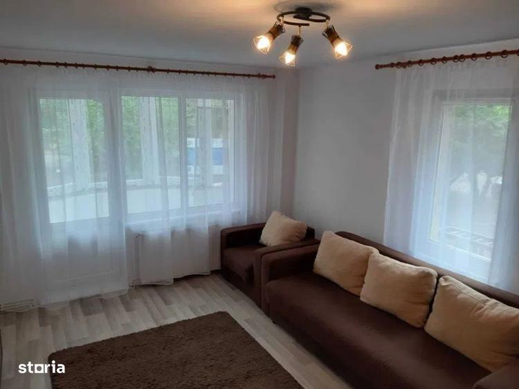 Central - Vanzare apartament 3 camere - Str. Semanatorilor - 1