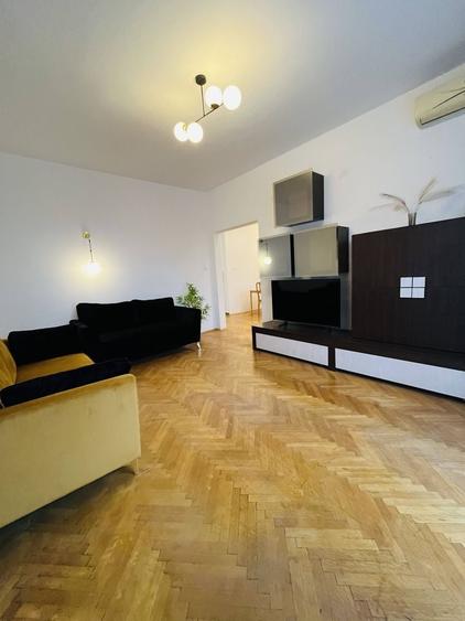 Apartament 4 Camere, Centrala Proprie , Metrou Universitate - 2