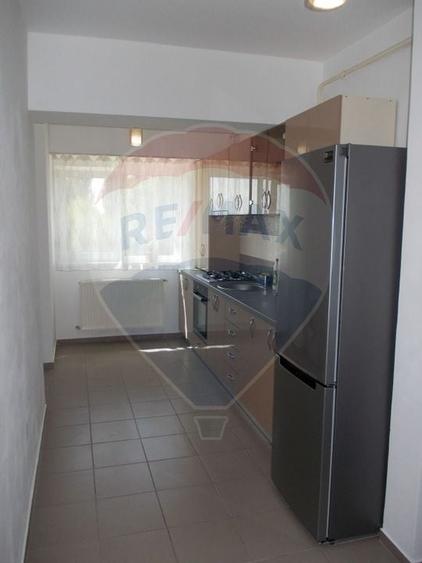 Apartament cu 2 camere de închiriat în zona Craiovita Noua - 6