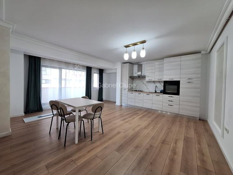 Apartament cu 2 camere, 50 mp, parcare, zona Ametyst