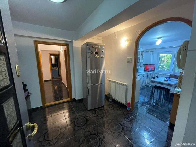 Vand Apartament 3 camere Curtea de Arges Vand Apartament 3 camere Curtea de Arges