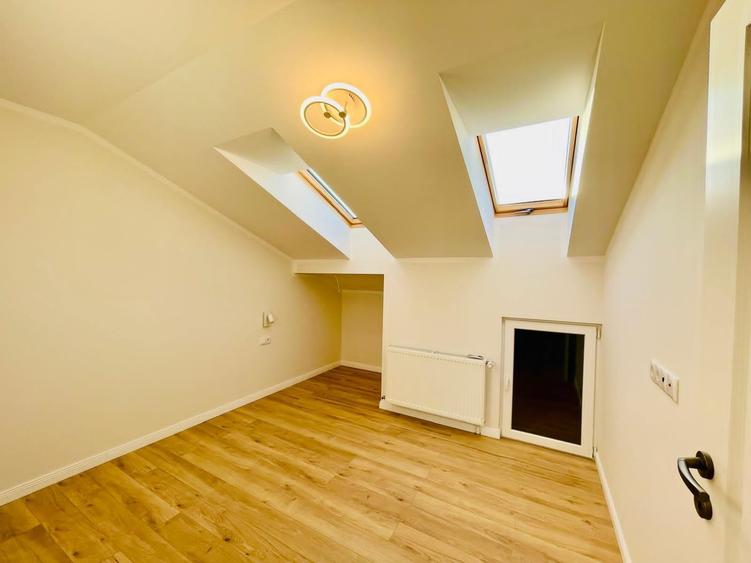 Vanzare apartament 4 camere - 2