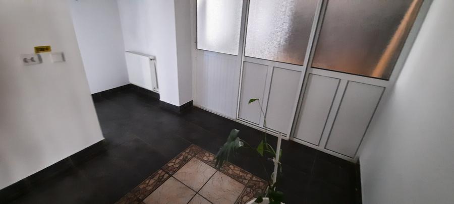 Cladire amenajata zona Grivita-Scoala 8 - 10