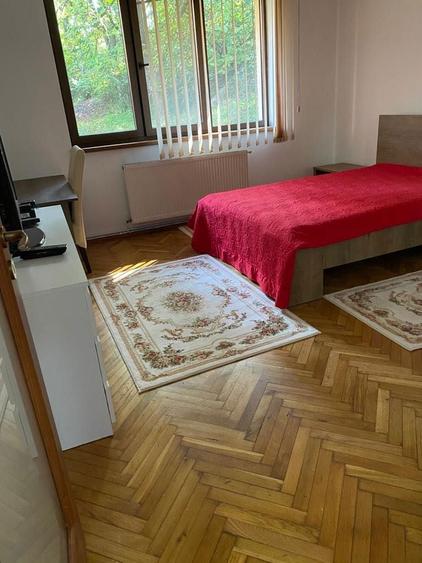 Inchiriez apartament 2 camere decomandat Gruia - 1