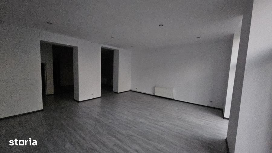 Spațiu comercial, de 100 mp, în Calea București