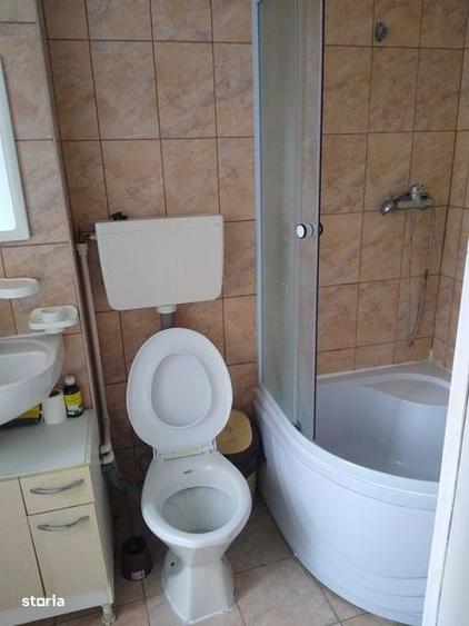 Inchiriez camera vila Bucium - 4