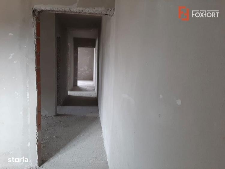 Duplex cu 5 camere si teren de 392 mp - Giarmata Vii - 2