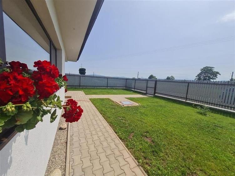 Distinctie rezedintiala pe 4 camere, 500 mp teren, Harman - 20