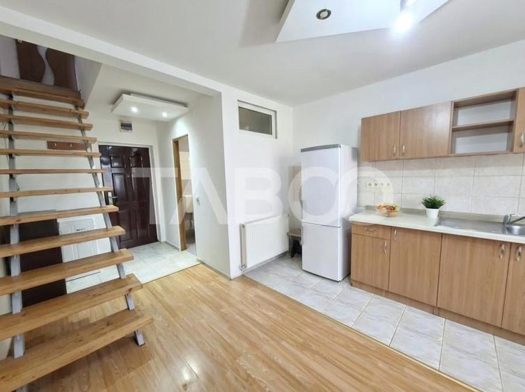 Apartament 2 camere la mansarda renovat de vanzare zona Ipas din Sibiu - 3