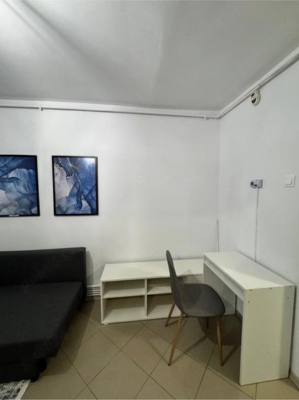vand garsoniera sector 3 - 4