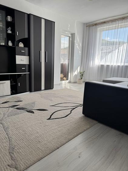 Apartamant cu 3 camere, 2 bai + garaj - 3