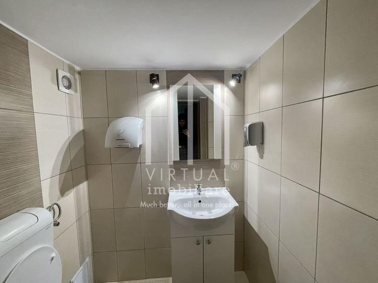 Vila/Pensiune cu 3 corpuri, 34 de camere, sala de fitness - Central - 56