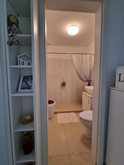 Vând apartament 2 camere parter stradal cartier pajura sector 1 - 2