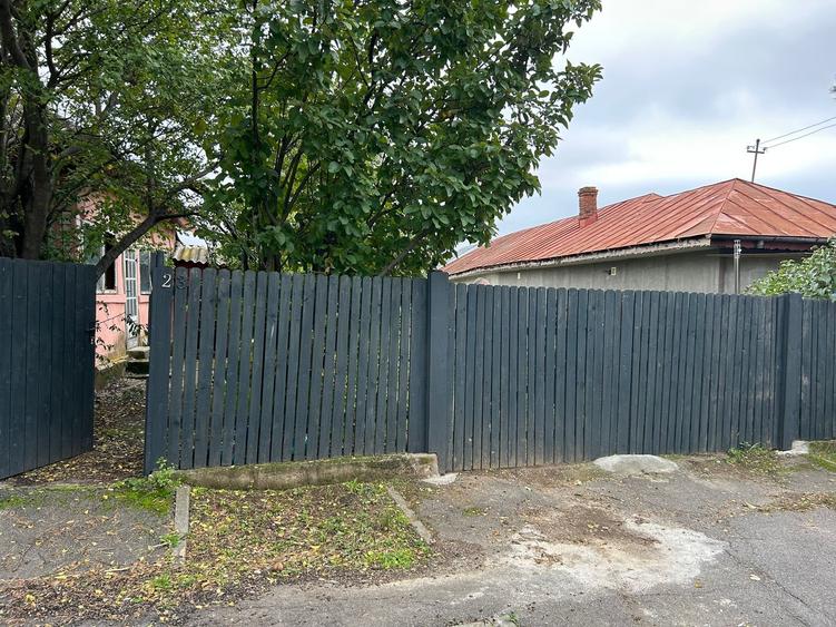 Teren cu toate utilitatile, asfalt, iluminat public - 1