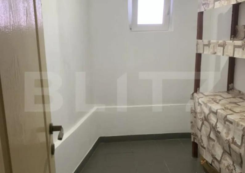 Casa de vanzare in Zarne?ti zona retrasa, langa - 2