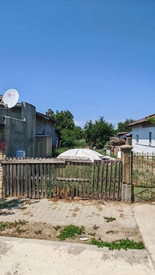 Teren intravilan 1030 mp - Darvari (Ciorogarla). - 2