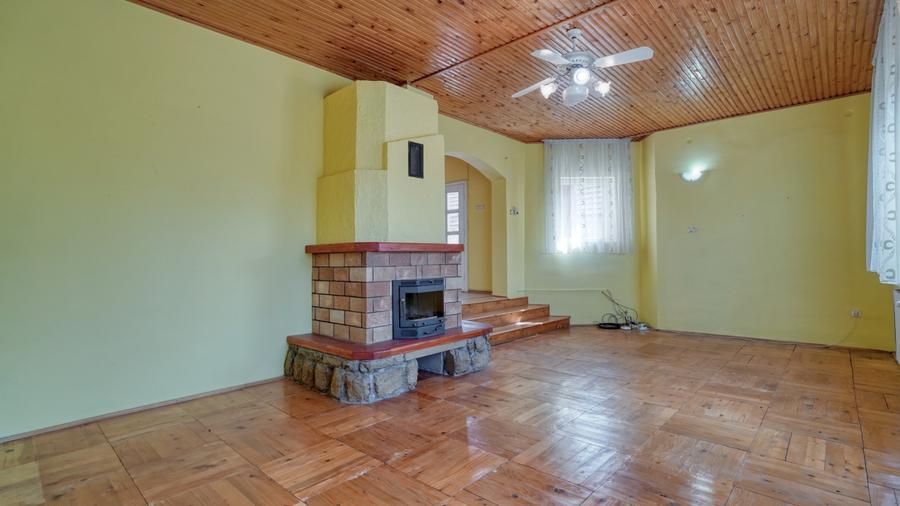 Covasna, casa cu structura deosebita, curte generoasa, dependinte foarte utile! - 18