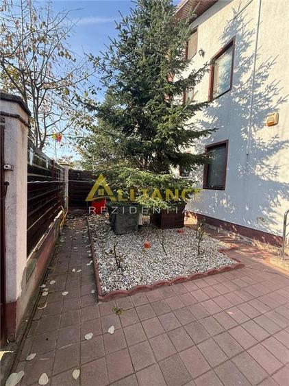 Casa tip duplex - 4 camere - 2 bai - 200mp teren - 2