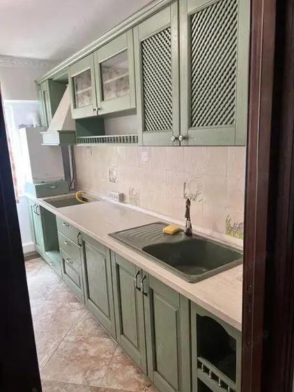 Faleza Nord 3 camere decomandate, etajul 1. - 8