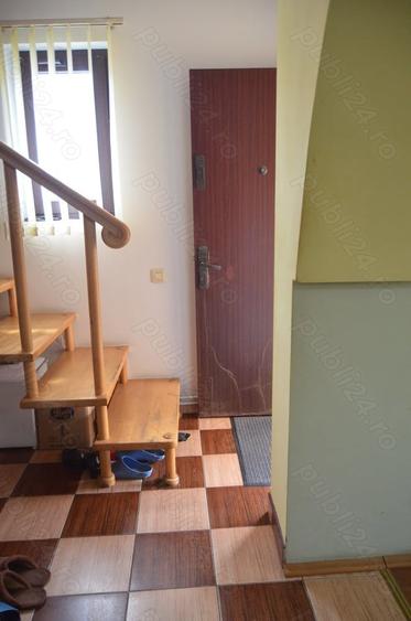 Vila de vacanta cu 7 camere situata in Busteni,semicentral. - 3