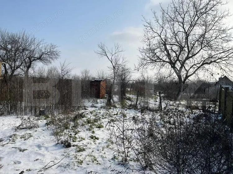 Casa batraneasca + teren 1426 mp, Malu Mare , zona Profi - 1