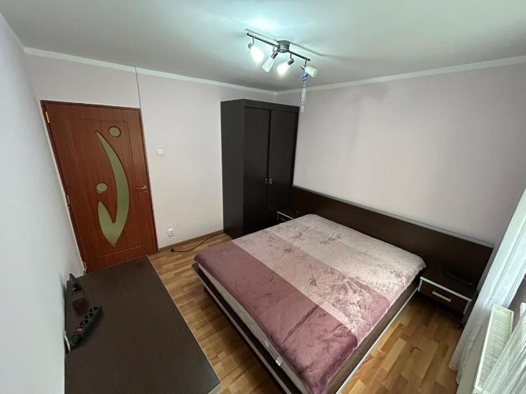 Apartament 3 camere - Bd. Constructorilor Crangasi - 8