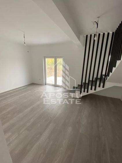 Duplex  despărțit prin camera tehnica in Bucovat - 8