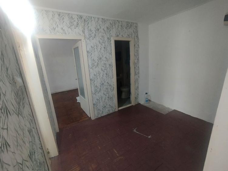 Vand apartament cu doua camere - 1