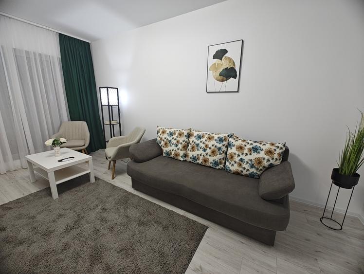 Proprietar, inchiriez apartament 2.5 camere, etaj 1,decomandat, spatios, 2023 - 1
