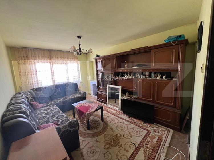 Apartament 2 camere decomandat, zona Craiovita Noua - Niela