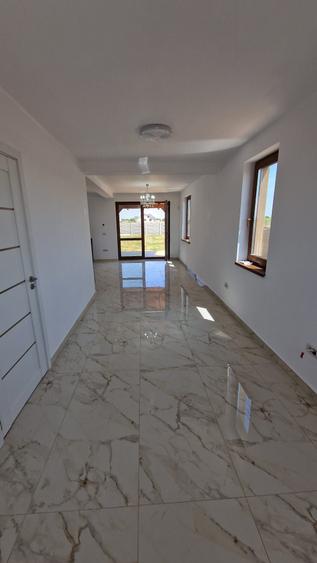 De vanzare 1/2 Duplex Sacalaz - 4