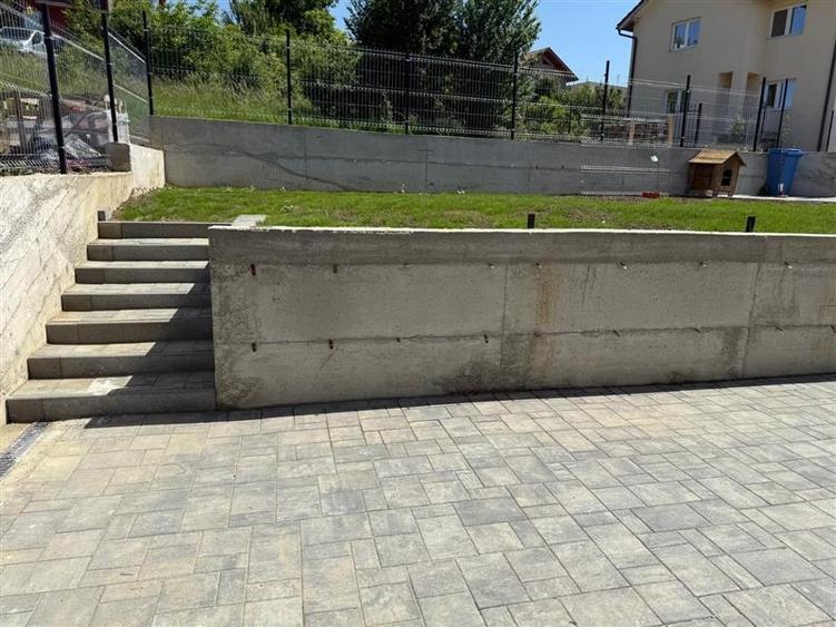 Duplex  -  Dambul Rotund -  S+P+E , - 166 mp suprafata utila - Comision 0 % - 6