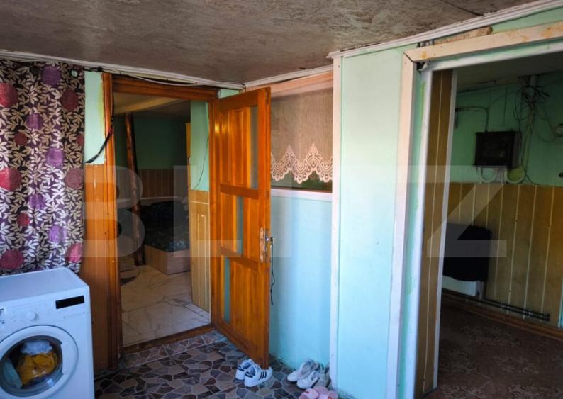 Casa parter 70 mp utili si 185 mp teren stradal, zona Ambasa - 1