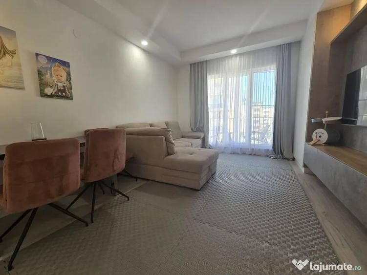 Apartament cu 2 camere decomandat în Ștefăneștii de Jos