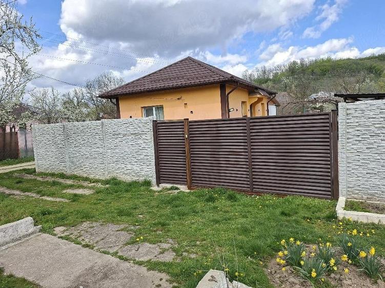 vand casa Lazu(Terpezita) - 2