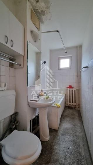 Apartament cu 3 camere, etaj intermediar, zona Dacia - 8