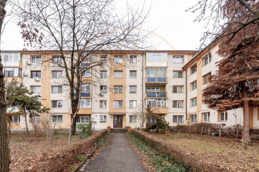 Ap. 2 camere - Fratii Golesti -Gara Pitesti - zugravit/mobila noua - 20