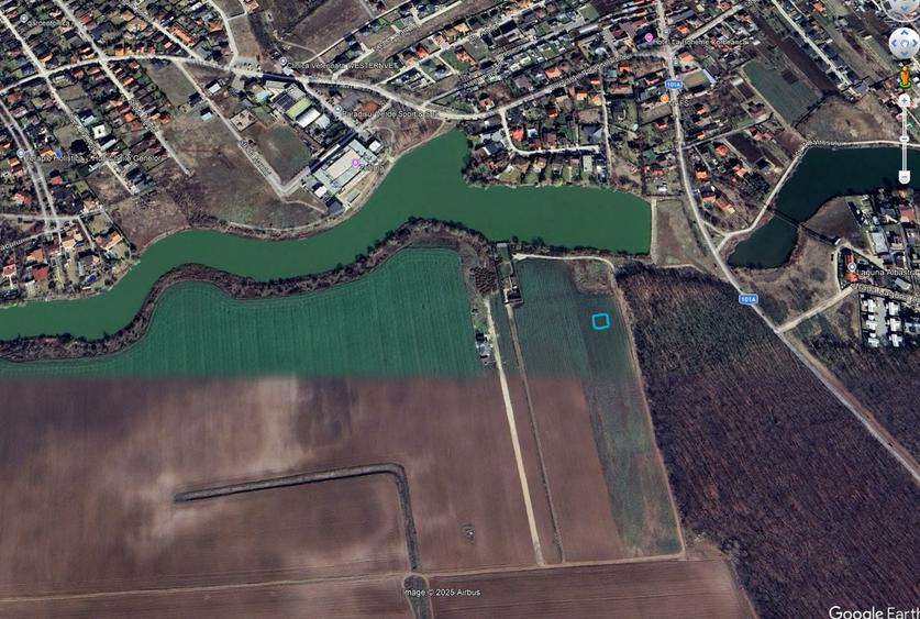 Corbeanca (Tamasi), teren intravilan langa lac si padure - 1