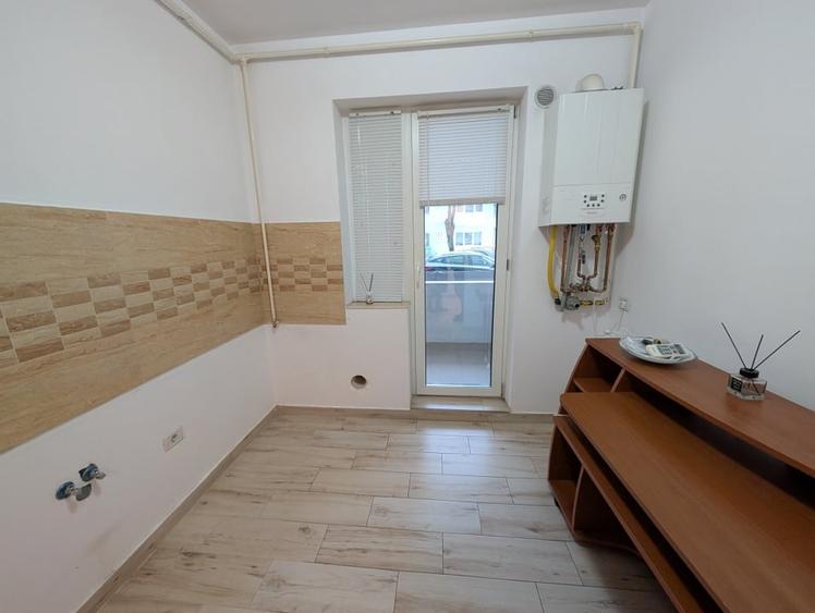 Apartament decomandat Bloc NOU - zona Milcov - 10