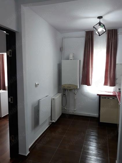 gsrsoniera centrala et 4,str gen dragalina,schimb cu ap 2 sau 3 cam central,ofer difer - 7