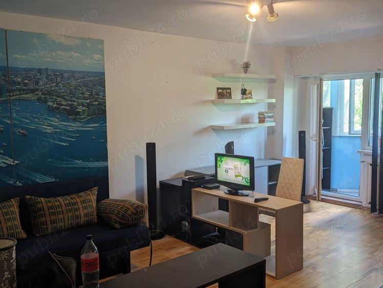 Garsoniera Vitan, suprafa?a utila: 42 mp, etj. 2 8, 350 euro luna - 2